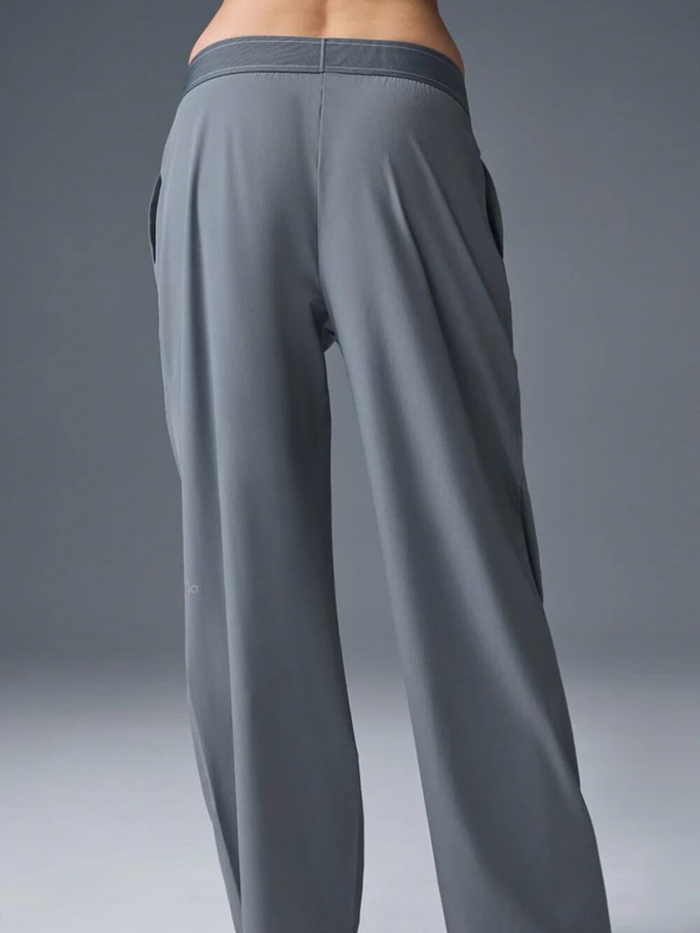 Brand New ALO Yoga Suit Up Trouser Steel Grey🐺30" Inseam Relaxed Fit - Picture 15 of 16